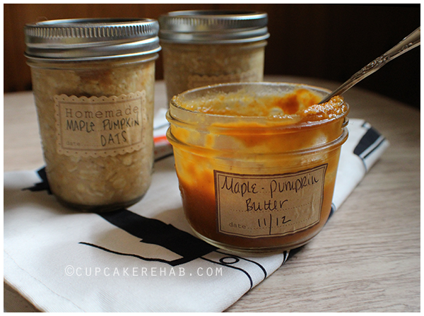 Maple pumpkin butter swirled into easy overnight oats for a delicious (& easy) fall breakfast.