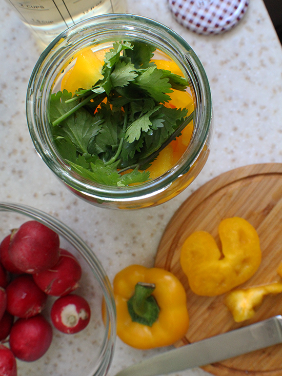 Easy & quick no-canning-required pickled vegetables.